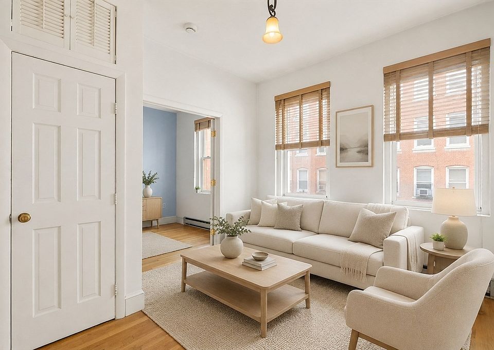 1st image of 162 Endicott St APT 2