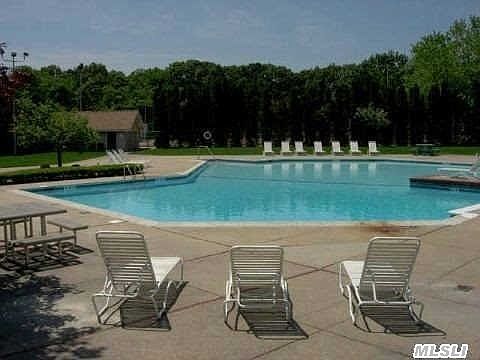 3rd image of 8 Osage Ct #8