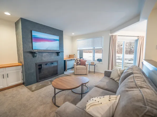 2M Carinthia Road, Dover, VT 05356