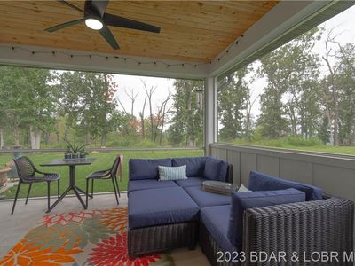 155 Porch Swing Blvd, Camdenton, MO, 65020