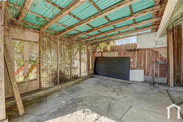2713 Coolidge Ave — Photo 37