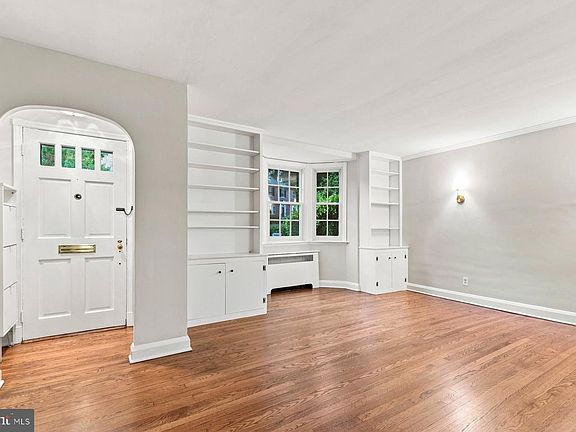 3rd image of 4237 Wickford Rd
