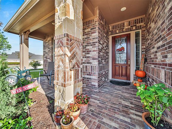 3rd image of 31303 Gulf Cypress Ln