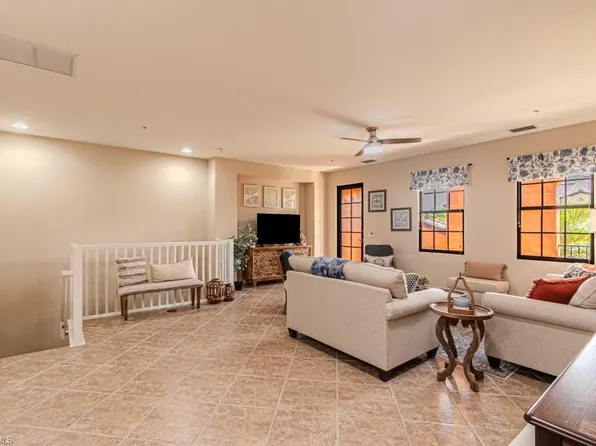 9026 Alturas LN #34-4, NAPLES, FL 34113