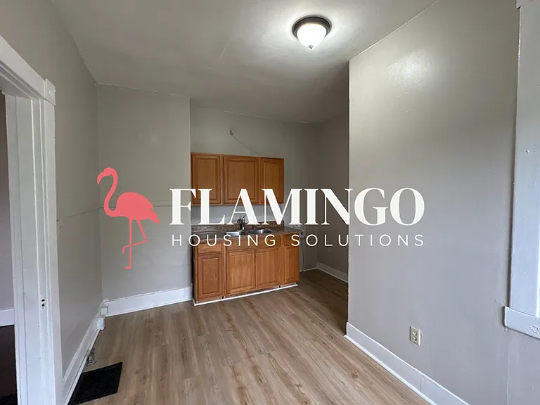 3403 W 3rd St — Photo 6
