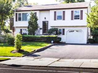 770 Leonardville Rd, Leonardo, NJ 07737