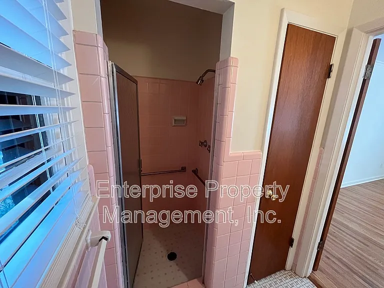 5081 Whitehall Ave — Photo 26