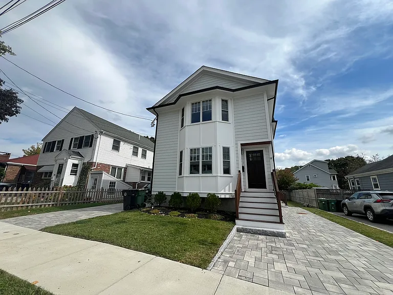 19 Loomis Ave — Photo 30