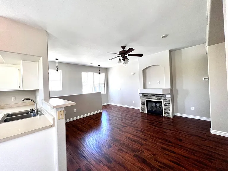 9050 W Warm Springs Rd #2147 — Photo 11