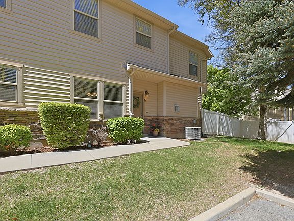 4th image of 1412 W Stone Meadow Dr