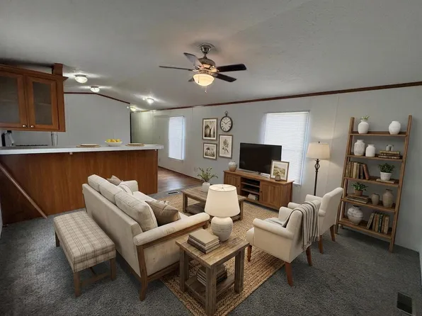 319 SE Spring Park Dr, Ankeny, IA 50021