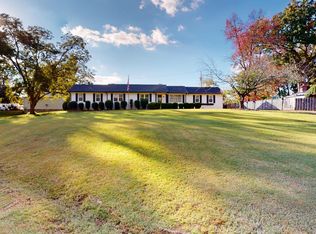 1903 Glen Oaks Ln, Dyersburg, TN 38024