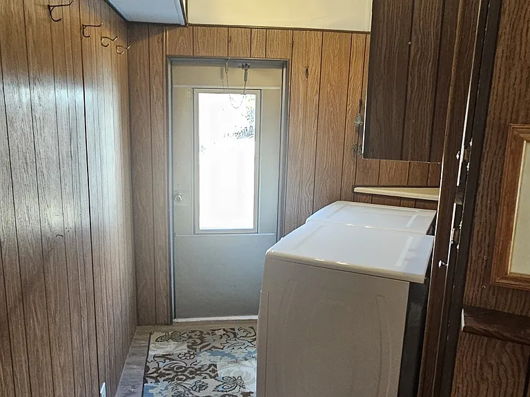7 Bert Rd — Photo 19