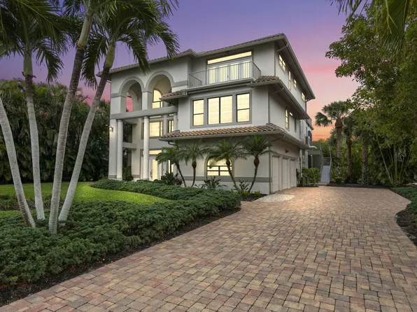 516 Spinnaker Dr, Marco Island, FL 34145