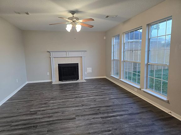 5th image of 7019 Descartes Dr