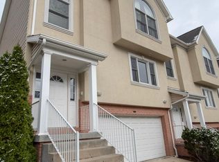 272 Palisades Dr, Morgantown, WV 26508