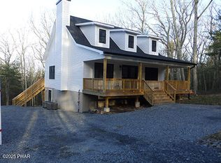 102 Pawnee Rd, Shohola, PA 18458