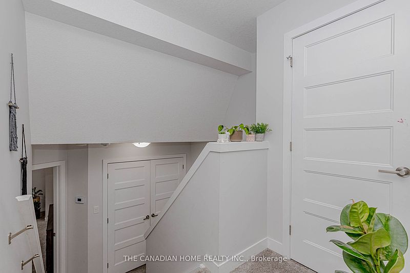 London Townhouse for rent - 3 Bedrooms — photo 38