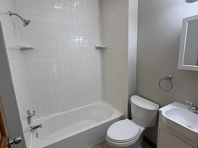 1726 Ridge Ave #2 — Photo 8