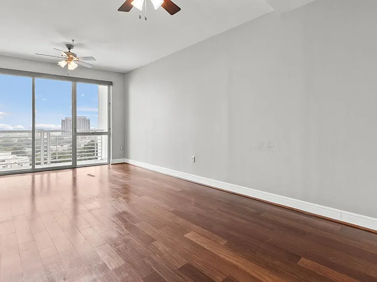 333 W Trade St #1401 — Photo 9