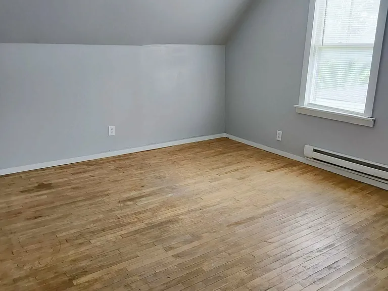 16 North St #1B — Photo 2