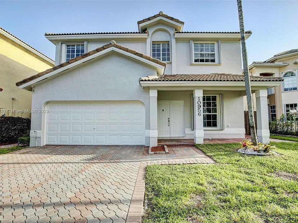 1st image of 10956 NW 73rd St