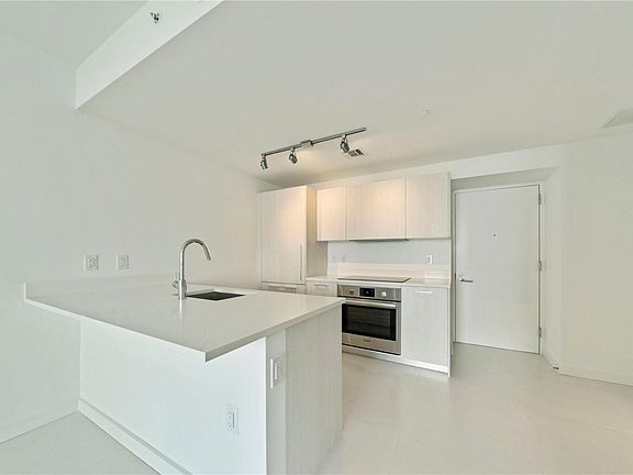 4th image of 501 NE 31st St #2412