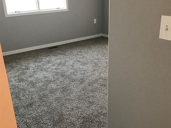 4th image of 612 W 47th Street Pl