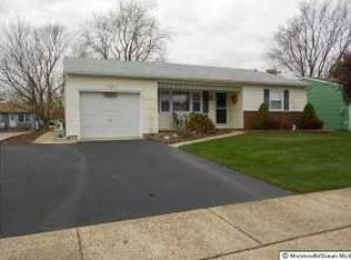 158 Westbrook Dr, Toms River, NJ 08757