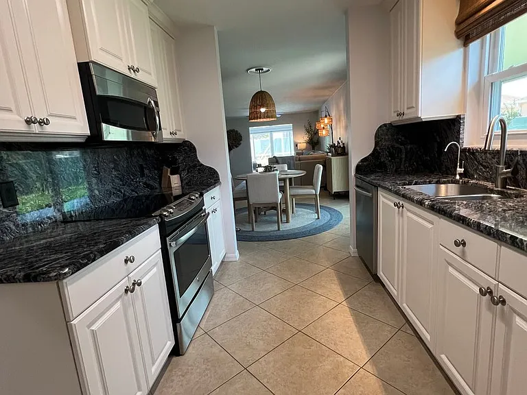 1685 Garcia Ct — Photo 15