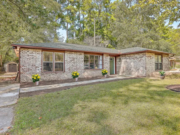 4968 Foxwood Dr, North Charleston, SC 29418
