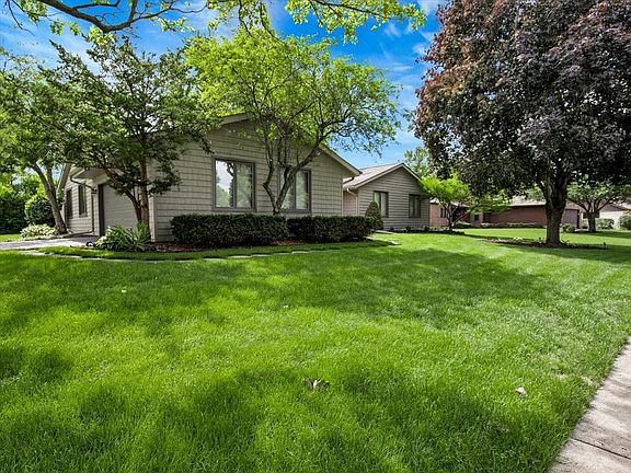 2nd image of 1441 Ramsey Close