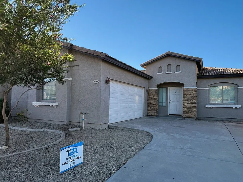 4939 W Beautiful Ln
