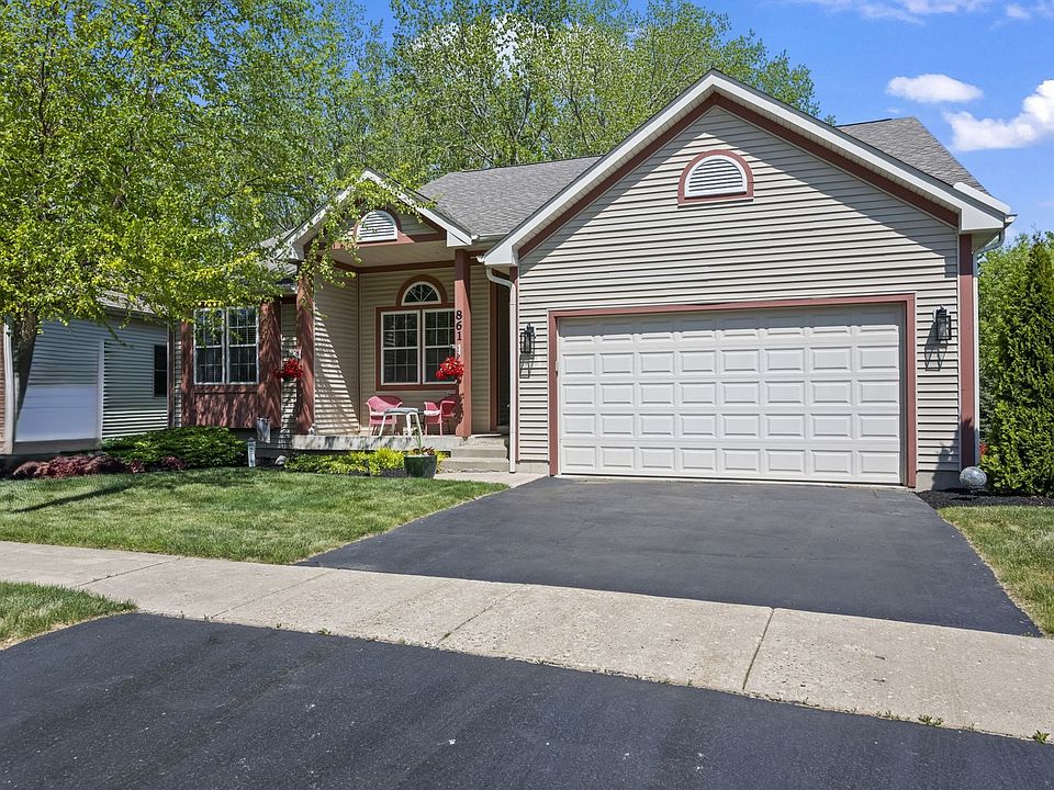 1st image of 861 Prairie Ridge Dr