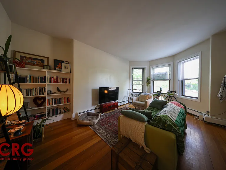 1728 Beacon St #1 — Photo 11