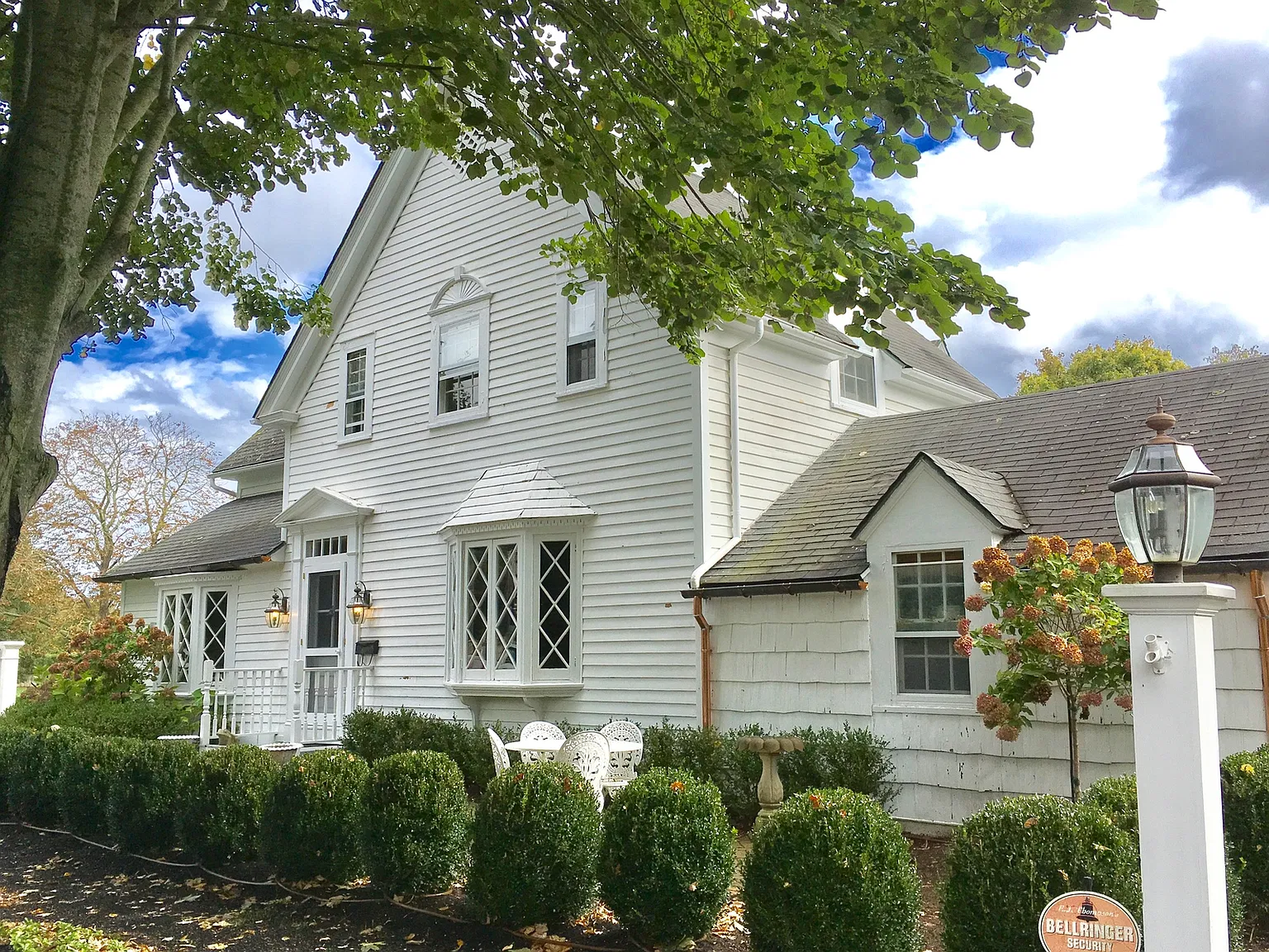 Southampton Village Estate With 5 Bedrooms, Pool,best Location — Photo 4