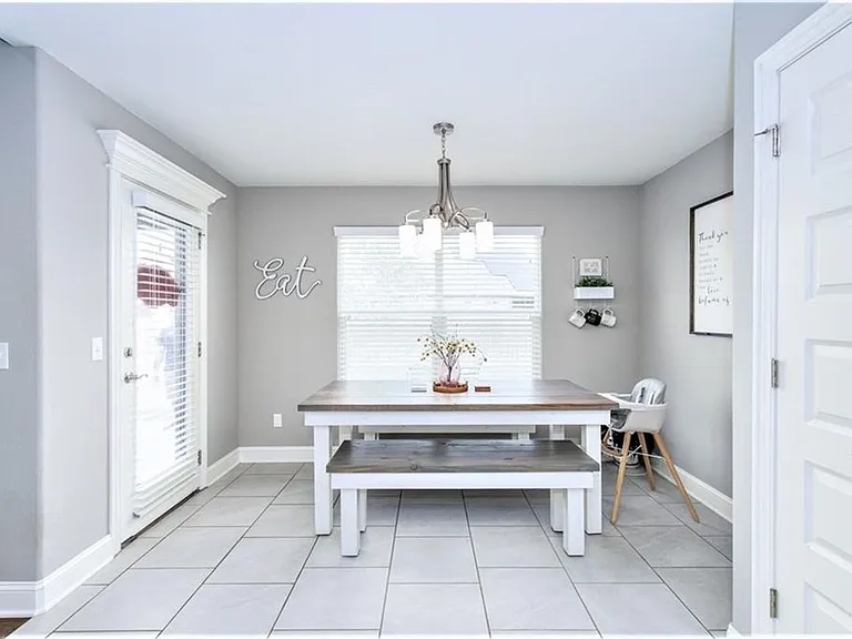 7456 Drury Ave — Photo 10