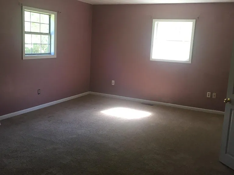 59 Robin Ln — Photo 4