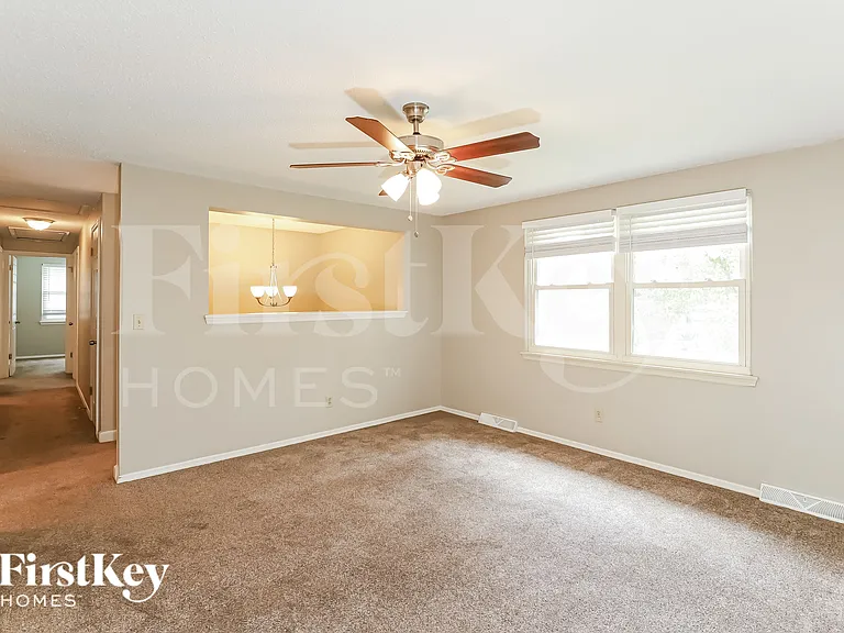 1111 Owen Dr — Photo 4