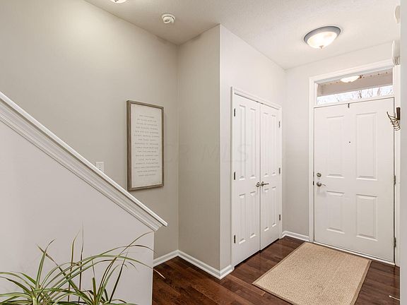 3rd image of 462 Westgreen Ln