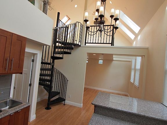 4th image of 104 Stratford St APT F