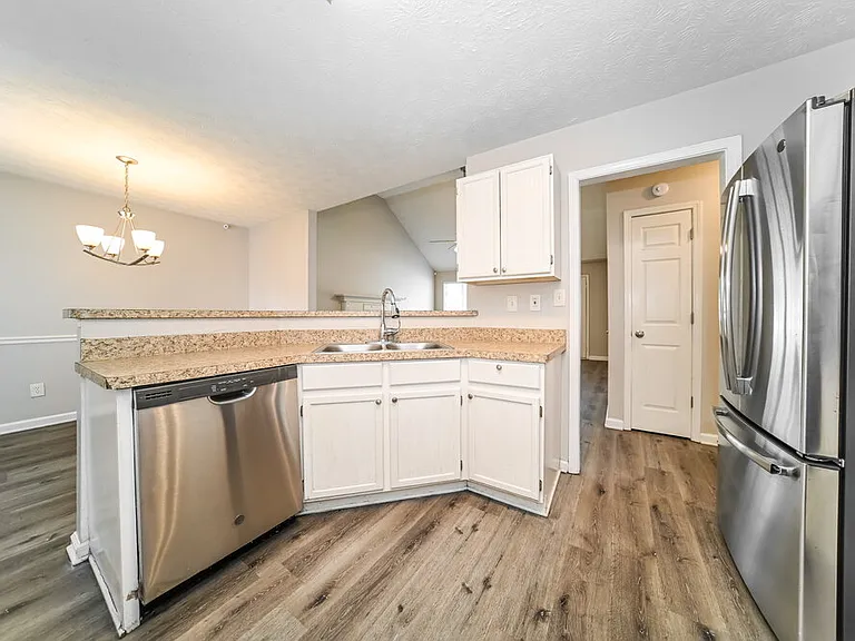 642 Beaver Run Trce — Photo 6