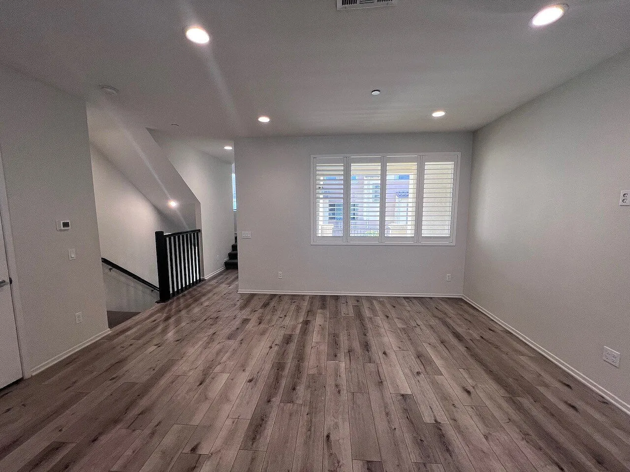 4 bed, 3.5 bath, 1563 sqft, $3,900 — Photo 3