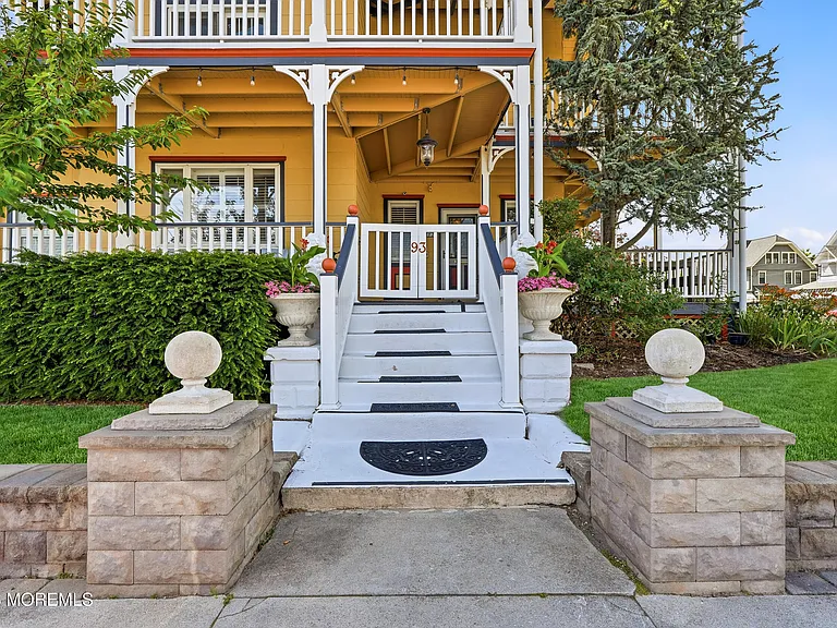 93 Central Ave — Photo 13