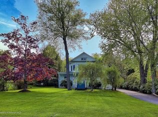 2719 Lakeside Dr, Harveys Lake, PA 18618