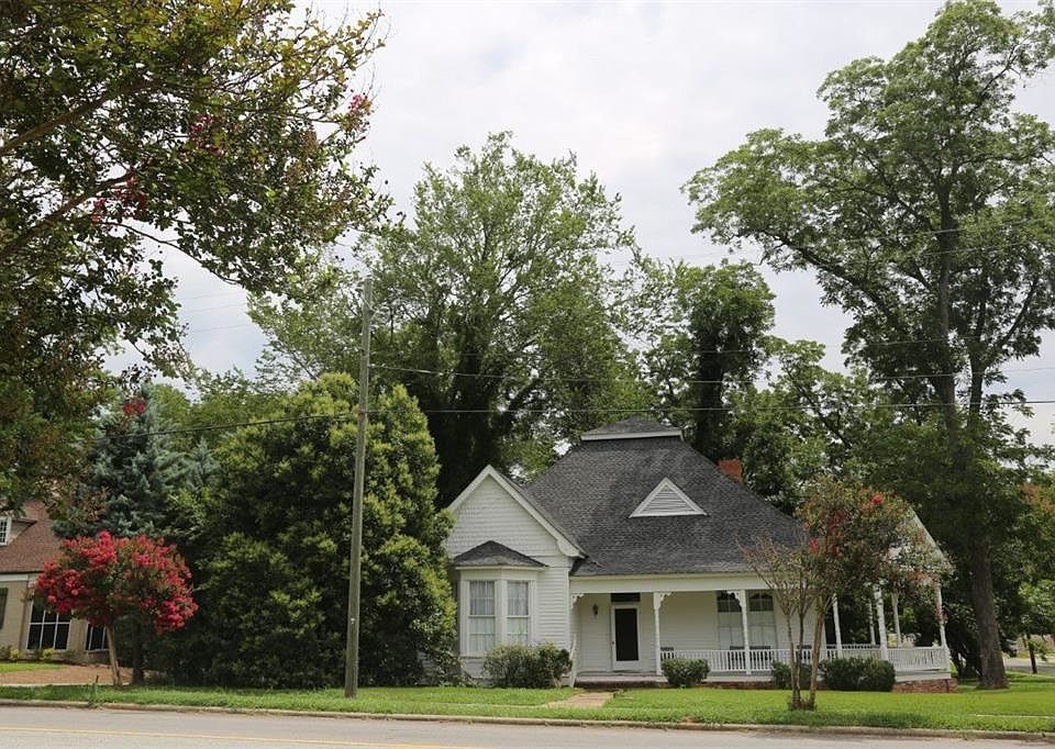 1st image of 400 N Jefferson Ave