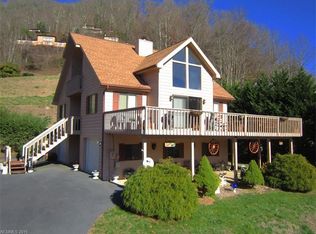 25 Silverleaf Cir, Maggie Valley, NC 28751