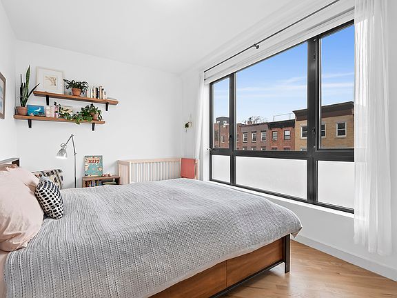 3rd image of 186 Putnam Ave APT 3D
