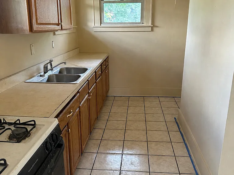 236 Spencer Ave #2 — Photo 13