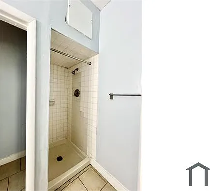 214 N 17th St — Photo 15